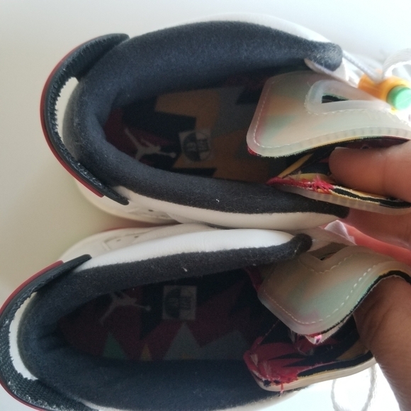 Jordan | VI Retro "Hare" - Picture 7 of 11